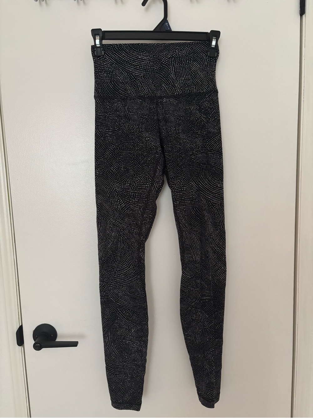 Lululemon High-Waist Black Patterned Women’s Leggings 28 inch align